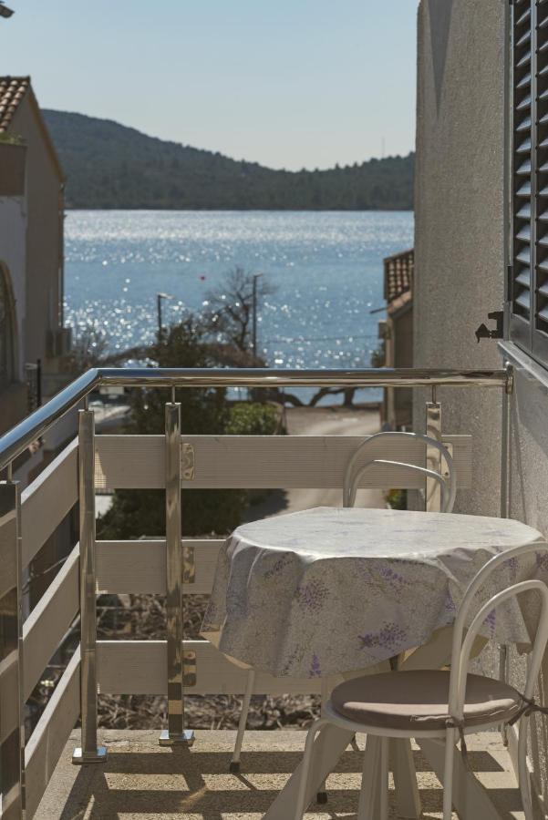 Apartments Starine Beach Pirovac Εξωτερικό φωτογραφία